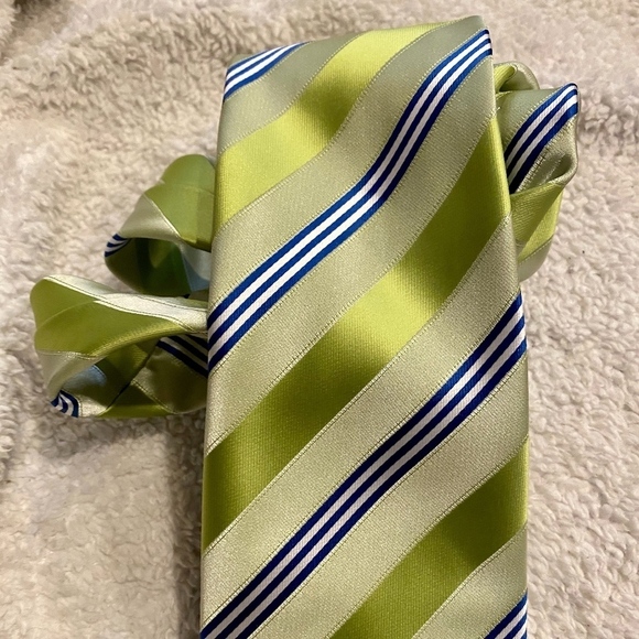 Sharp Brand Q Tie NWOT - Picture 4 of 4